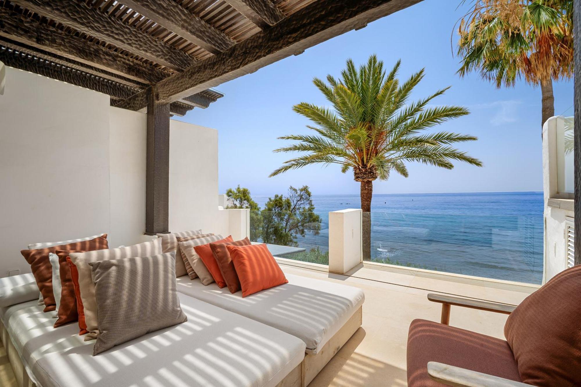 Orquidea 21 A Luxurious Duplex In Persian Gardens Puente Apartamento