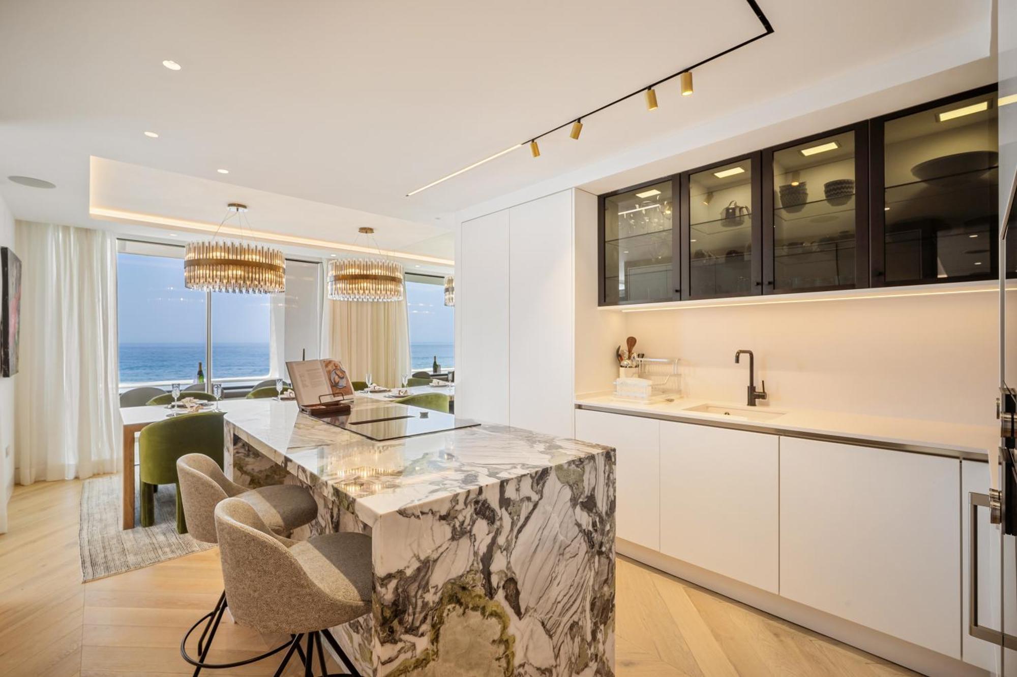 Orquidea 21 A Luxurious Duplex In Persian Gardens Puente